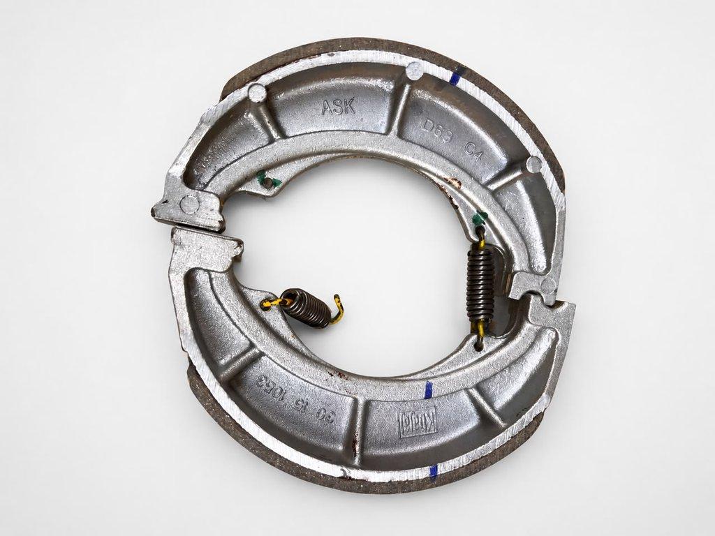 Reve=Brake Shoe Rear=BM100KS