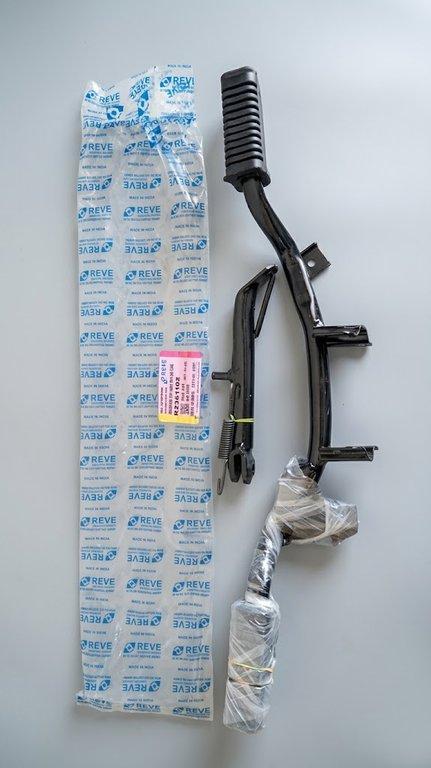 Reve=Footrest Rod Assy=TVS-HLX125